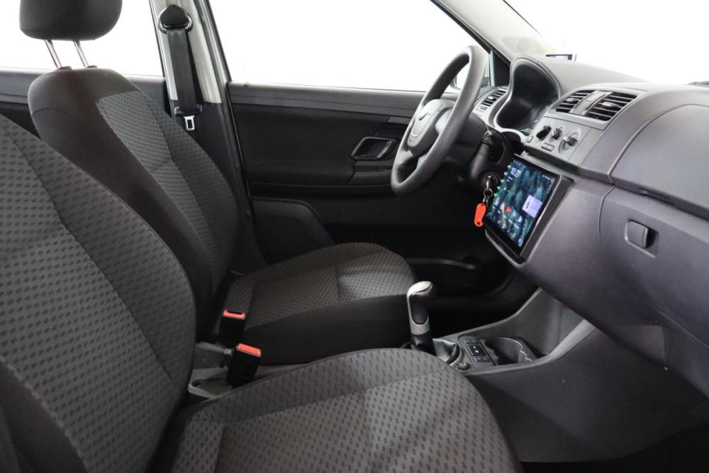 Skoda Fabia II Рестайлинг Санкт-Петербург  - изображение 12