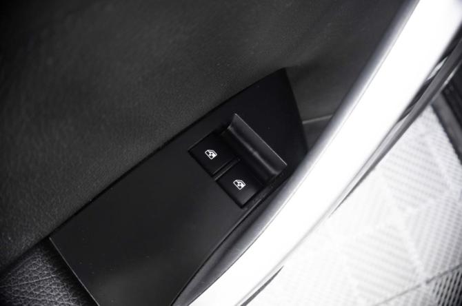 Opel Astra J Рестайлинг с пробегом 2013 года, цена 1 029 000 рублей, 95648 км, хэтчбек, Автокод Объявления