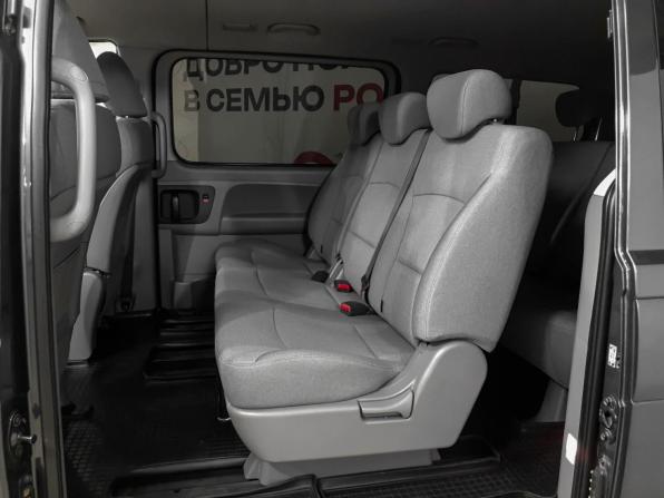 Hyundai H-1 II Рестайлинг 2 с пробегом 2021 года, цена 3 225 000 рублей, 98690 км, минивэн, Автокод Объявления