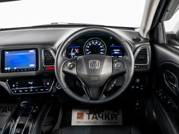 Honda Vezel I с пробегом 2014 года, цена 1 495 000 рублей, 135982 км, внедорожник, Автокод Объявления
