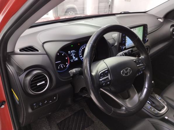 Hyundai Kona I с пробегом 2018 года, цена 1 900 000 рублей, 119700 км, внедорожник, Автокод Объявления