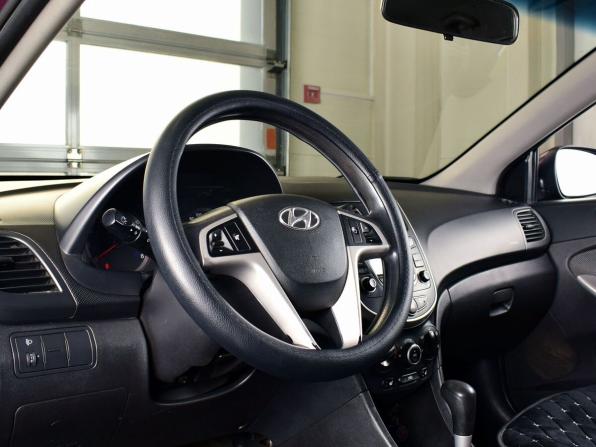 Hyundai Solaris I Рестайлинг с пробегом 2014 года, цена 999 997 рублей, 177173 км, седан, Автокод Объявления