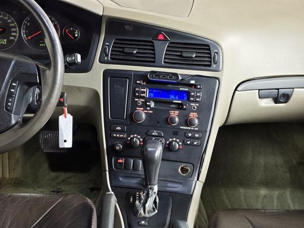 Volvo XC70 I с пробегом 2004 года, цена 693 000 рублей, 251108 км, универсал, Автокод Объявления