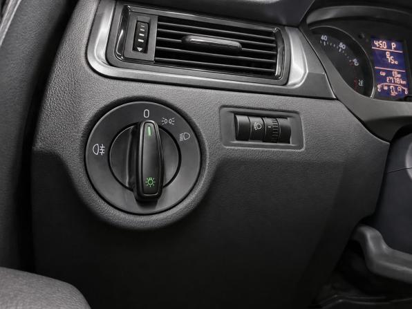 Skoda Rapid I с пробегом 2015 года, цена 999 000 рублей, 175334 км, лифтбек, Автокод Объявления