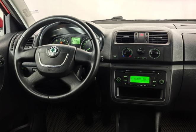 Skoda Fabia II Рестайлинг с пробегом 2012 года, цена 428 000 рублей, 222000 км, хэтчбек, Автокод Объявления