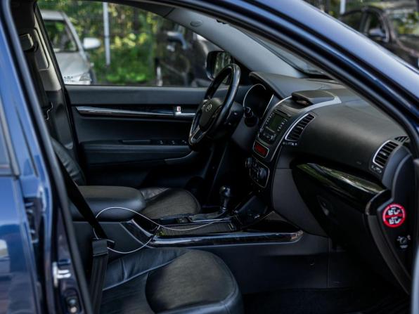 Kia Sorento II Рестайлинг с пробегом 2014 года, цена 1 509 000 рублей, 214796 км, внедорожник, Автокод Объявления