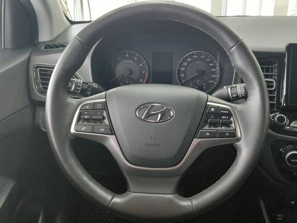 Hyundai Accent V Рестайлинг с пробегом 2021 года, цена 1 750 000 рублей, 58000 км, седан, Автокод Объявления