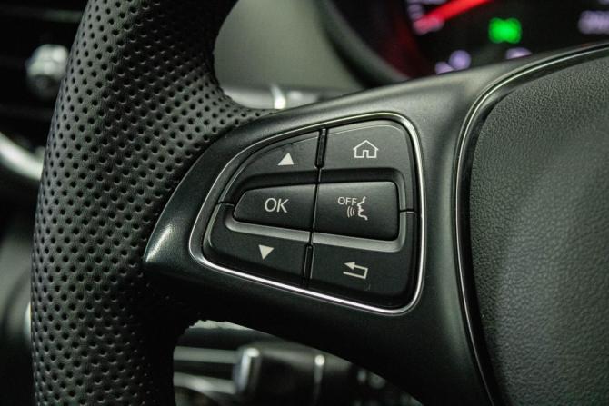 Mercedes-Benz V-Класс III (W447) с пробегом 2015 года, цена 4 099 000 рублей, 212680 км, минивэн, Автокод Объявления