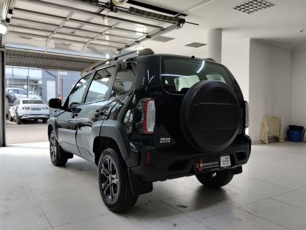 Lada (ВАЗ) Niva Travel I с пробегом 2023 года, цена 920 000 рублей, 45644 км, внедорожник, Автокод Объявления