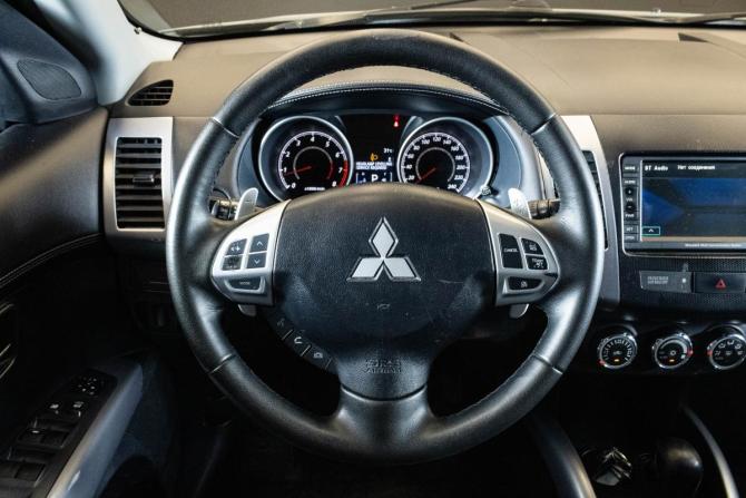 Mitsubishi Outlander II Рестайлинг с пробегом 2011 года, цена 1 199 000 рублей, 197623 км, внедорожник, Автокод Объявления