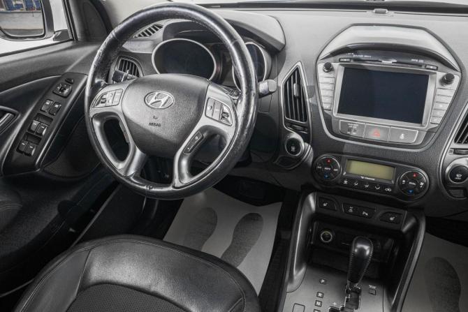 Hyundai ix35 I Рестайлинг с пробегом 2013 года, цена 1 599 000 рублей, 205000 км, внедорожник, Автокод Объявления