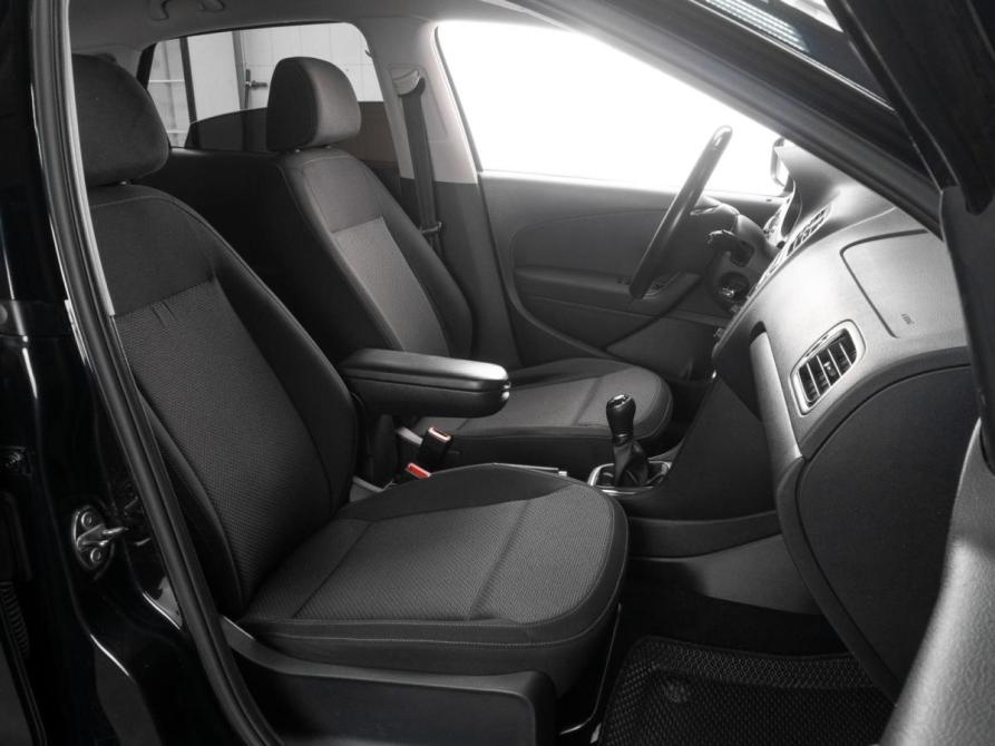 Volkswagen Polo V Рестайлинг Тюмень  - изображение 8