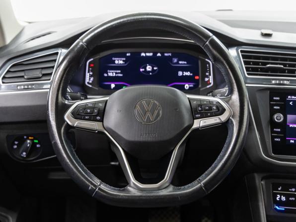 Volkswagen Tiguan II Рестайлинг с пробегом 2021 года, цена 3 250 000 рублей, 83628 км, внедорожник, Автокод Объявления