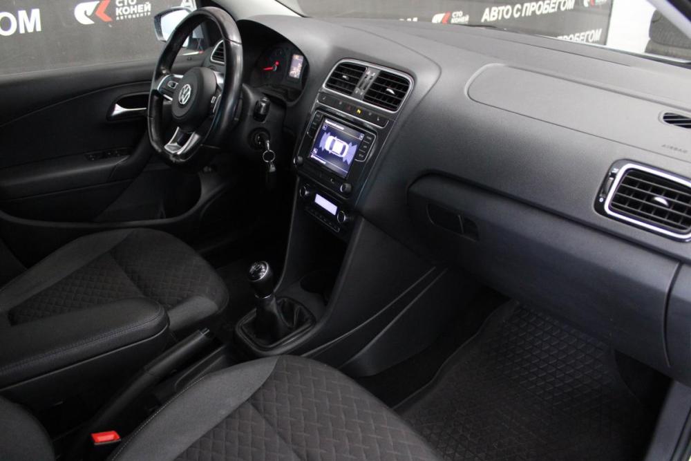 Volkswagen Polo V Рестайлинг Томск  - изображение 7