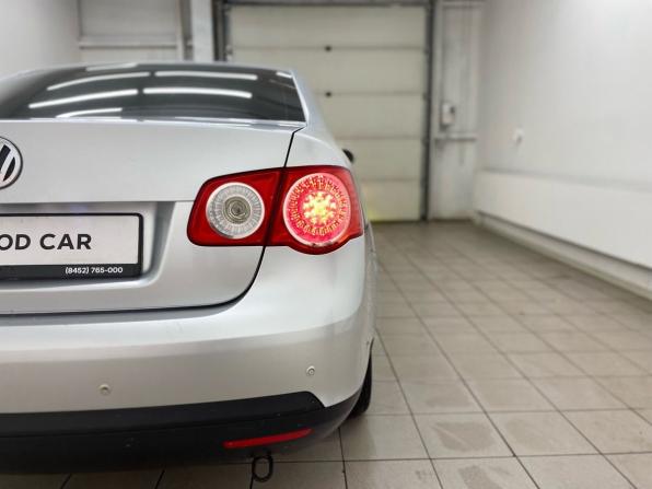 Volkswagen Jetta V с пробегом 2010 года, цена 449 000 рублей, 296198 км, седан, Автокод Объявления