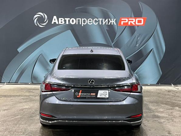 Lexus ES VII с пробегом 2018 года, цена 3 270 000 рублей, 117000 км, седан, Автокод Объявления