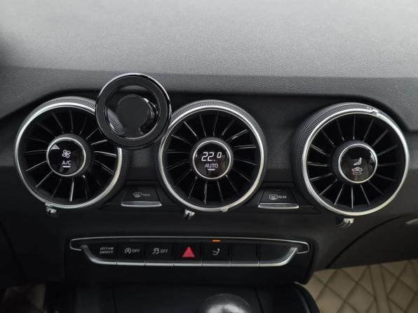 Audi TT III (8S) с пробегом 2015 года, цена 3 520 000 рублей, 104428 км, купе, Автокод Объявления