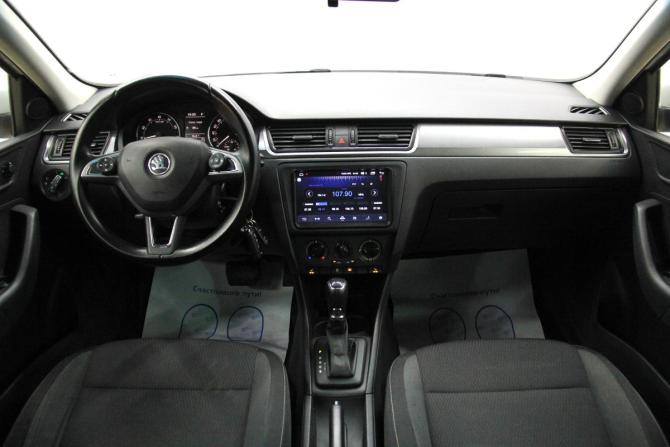 Skoda Rapid I с пробегом 2015 года, цена 1 028 000 рублей, 173000 км, лифтбек, Автокод Объявления