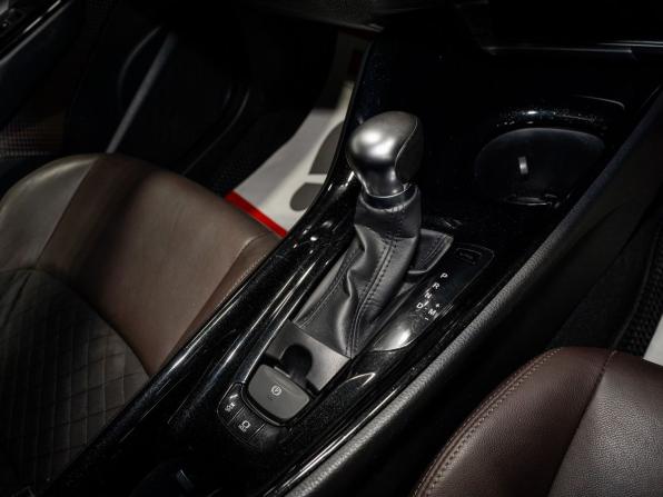 Toyota C-HR I с пробегом 2016 года, цена 1 750 000 рублей, 113719 км, внедорожник, Автокод Объявления