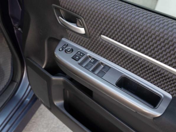 Honda Stepwgn V с пробегом 2015 года, цена 1 490 000 рублей, 167363 км, минивэн, Автокод Объявления