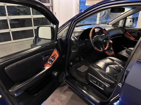 Lexus RX I с пробегом 2001 года, цена 610 000 рублей, 283638 км, внедорожник, Автокод Объявления