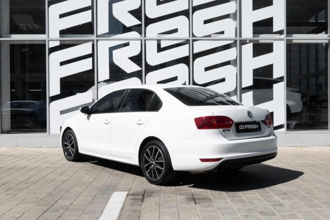 Volkswagen Jetta VI с пробегом 2013 года, цена 998 000 рублей, 250064 км, седан, Автокод Объявления