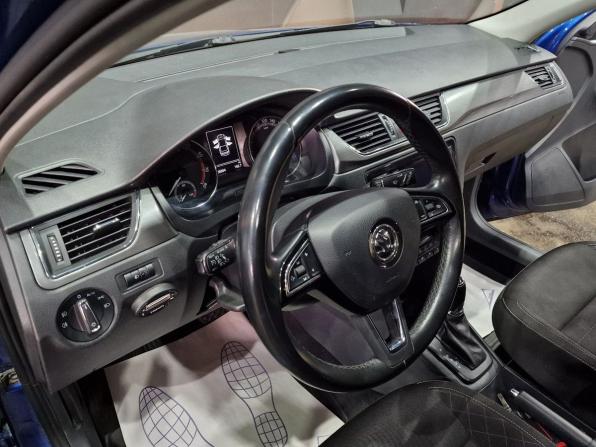 Skoda Rapid I Рестайлинг с пробегом 2019 года, цена 1 200 000 рублей, 120000 км, лифтбек, Автокод Объявления
