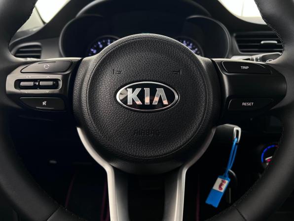 Kia Rio IV с пробегом 2018 года, цена 1 350 000 рублей, 139871 км, седан, Автокод Объявления
