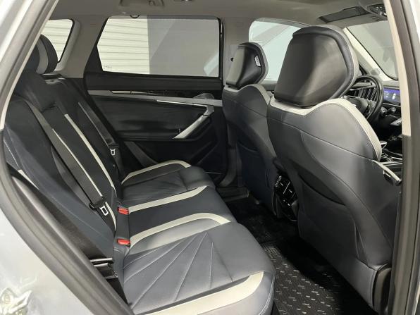 Geely Atlas II с пробегом 2023 года, цена 2 790 000 рублей, 58243 км, внедорожник, Автокод Объявления