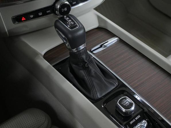 Volvo XC60 II с пробегом 2018 года, цена 4 370 000 рублей, 20180 км, внедорожник, Автокод Объявления