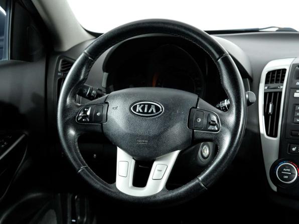 Kia Ceed I Рестайлинг с пробегом 2012 года, цена 648 000 рублей, 246418 км, хэтчбек, Автокод Объявления