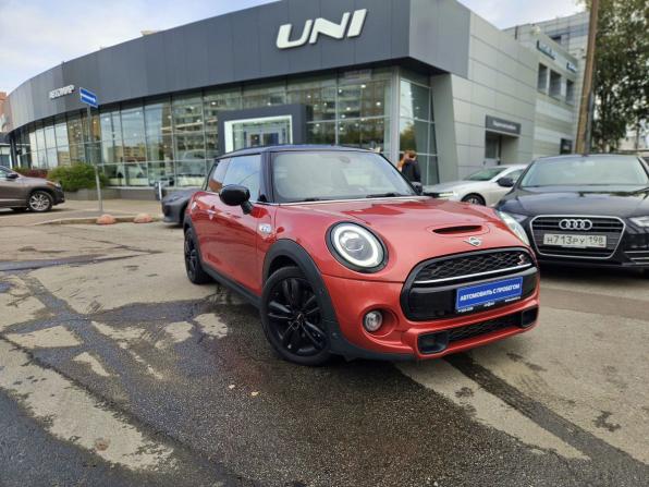 Mini Hatch III (F55/F56) Рестайлинг с пробегом 2020 года, цена 2 500 000 рублей, 94604 км, хэтчбек, Автокод Объявления