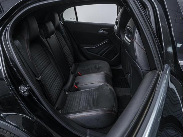 Mercedes-Benz GLA I (X156) Рестайлинг с пробегом 2018 года, цена 2 756 000 рублей, 78824 км, внедорожник, Автокод Объявления