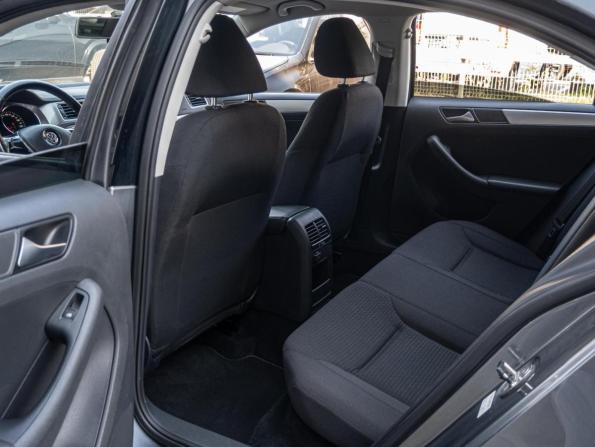 Volkswagen Jetta VI Рестайлинг с пробегом 2018 года, цена 1 450 000 рублей, 110179 км, седан, Автокод Объявления