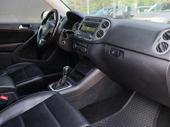 Volkswagen Tiguan I Рестайлинг с пробегом 2011 года, цена 1 090 000 рублей, 274089 км, внедорожник, Автокод Объявления
