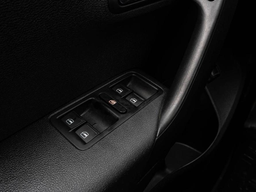 Volkswagen Polo V Рестайлинг Краснодар  - изображение 19