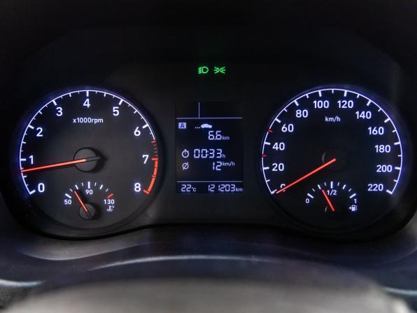 Hyundai Solaris II с пробегом 2018 года, цена 1 148 000 рублей, 121203 км, седан, Автокод Объявления