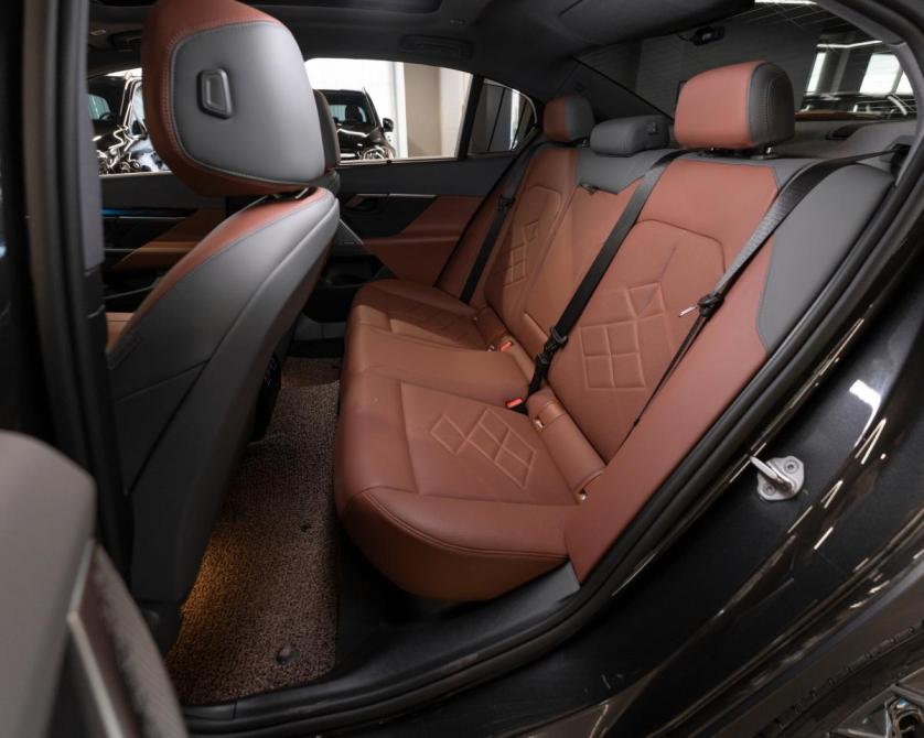 BMW 5 серии VIII (G60/G61/G68) Москва  - изображение 14