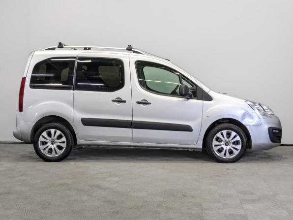 Opel Combo PCMA с пробегом 2021 года, цена 1 845 000 рублей, 82804 км, компактвэн, Автокод Объявления