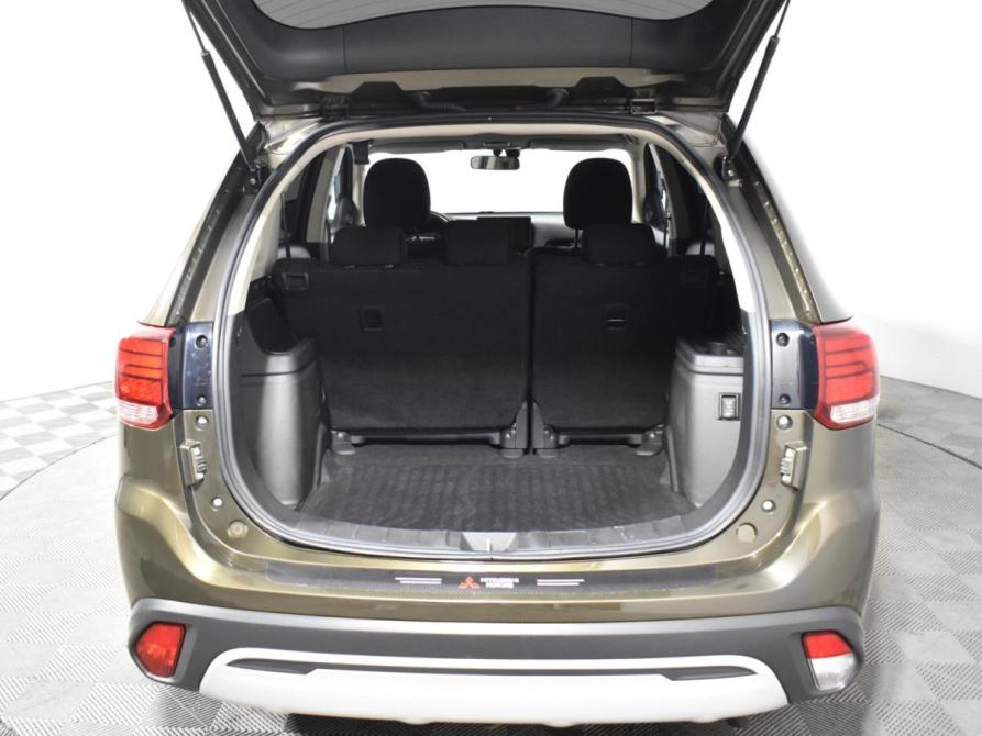 Mitsubishi Outlander III Рестайлинг 3 Санкт-Петербург  - изображение 17