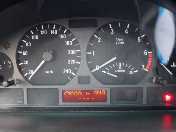 BMW 3 серии IV (E46) с пробегом 1999 года, цена 250 000 рублей, 290000 км, седан, Автокод Объявления