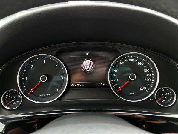 Volkswagen Touareg II с пробегом 2011 года, цена 1 790 000 рублей, 255701 км, внедорожник, Автокод Объявления
