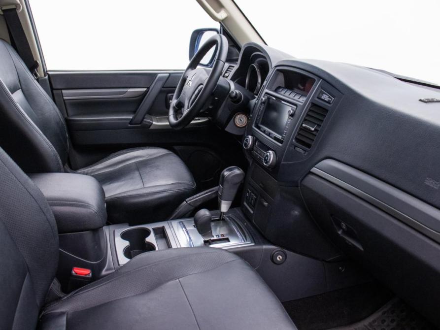 Mitsubishi Pajero IV Рестайлинг 1 Москва  - изображение 10