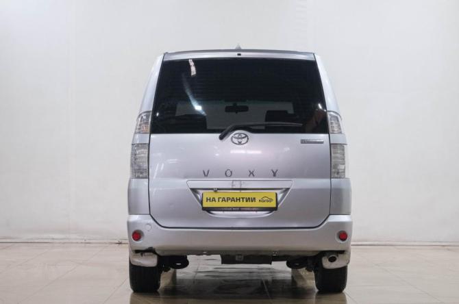 Toyota Voxy I (R60) с пробегом 2006 года, цена 949 000 рублей, 282000 км, компактвэн, Автокод Объявления
