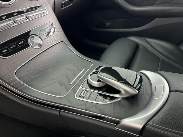 Mercedes-Benz C-Класс IV (W205) Рестайлинг с пробегом 2019 года, цена 3 090 000 рублей, 81480 км, седан, Автокод Объявления