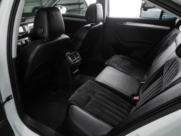 Skoda Superb III с пробегом 2016 года, цена 1 999 000 рублей, 135240 км, лифтбек, Автокод Объявления