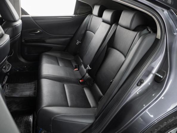 Lexus ES VII Рестайлинг с пробегом 2021 года, цена 3 919 000 рублей, 101485 км, седан, Автокод Объявления