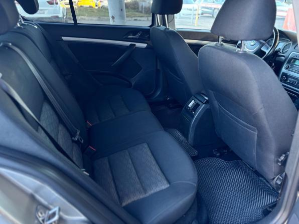 Skoda Octavia II (A5) Рестайлинг с пробегом 2012 года, цена 510 000 рублей, 367000 км, лифтбек, Автокод Объявления
