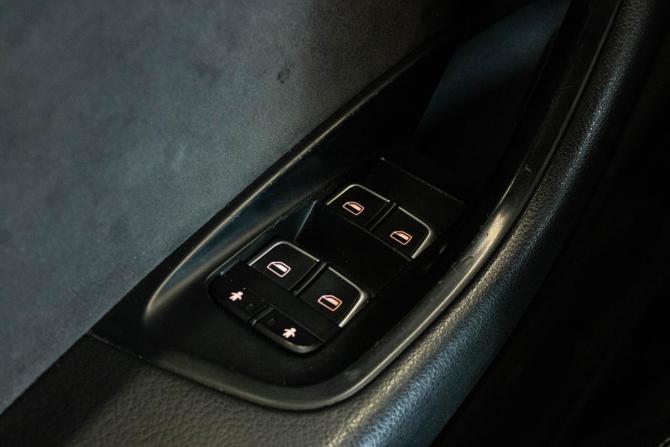 Audi A6 IV (C7) с пробегом 2012 года, цена 1 719 000 рублей, 236612 км, седан, Автокод Объявления