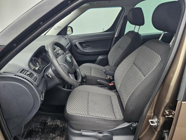 Skoda Roomster I Рестайлинг с пробегом 2012 года, цена 659 000 рублей, 256311 км, компактвэн, Автокод Объявления